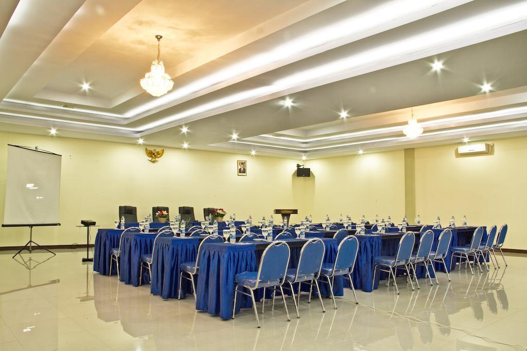 Gumilang Hotel Bogor Exterior photo